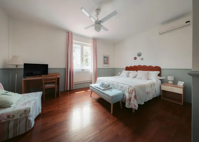 לינה וארוחת בוקר Inn Rome B&B 4*